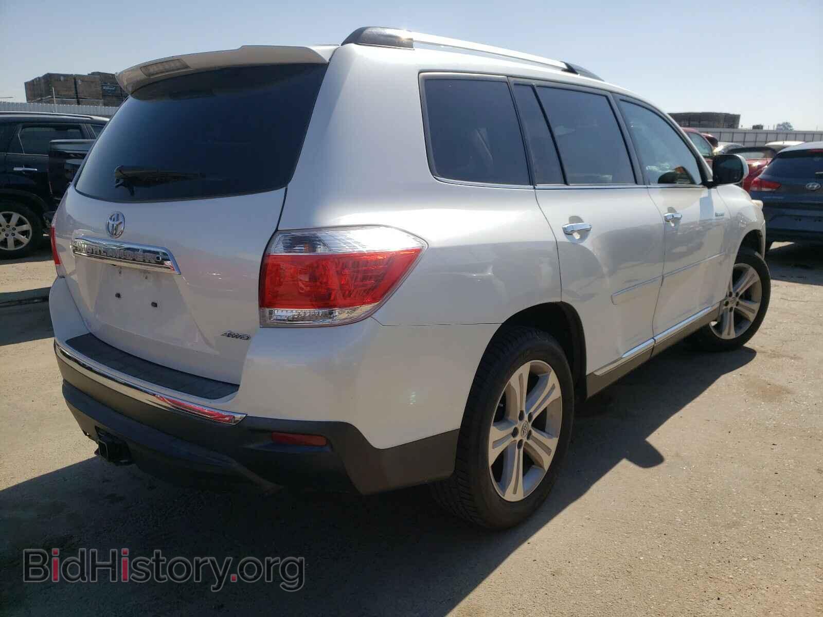 2013 TOYOTA HIGHLANDER - VIN: 5TDDK3EH8DS219156 - Photo 4