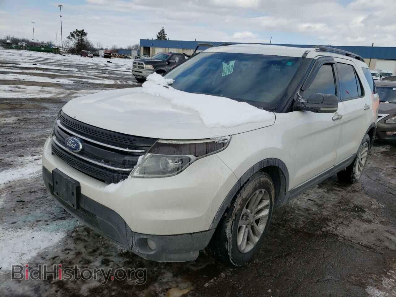 2011 FORD EXPLORER - VIN: 1FMHK8D80BGA52343 - Photo 2