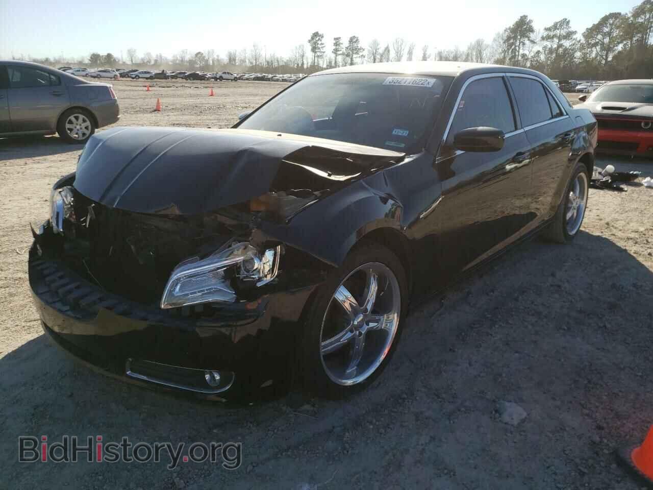 2013 CHRYSLER 300 - VIN: 2C3CCAAG9DH728329 - Фото 2