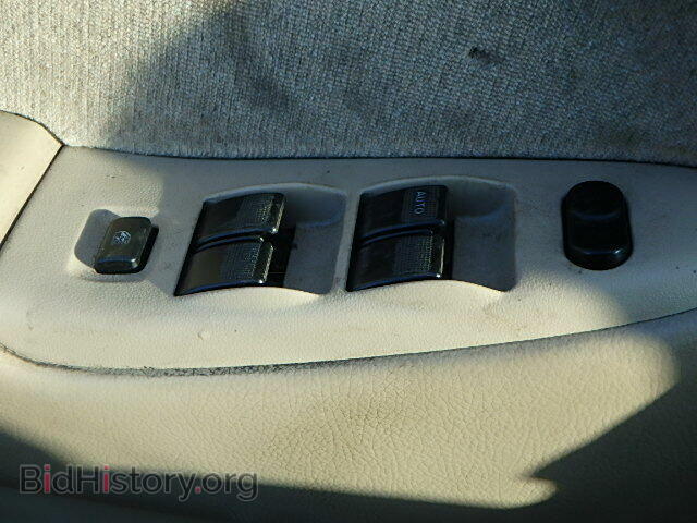 2000 MAZDA 626 - VIN: 1YVGF22C2Y5115773 - Фото 9