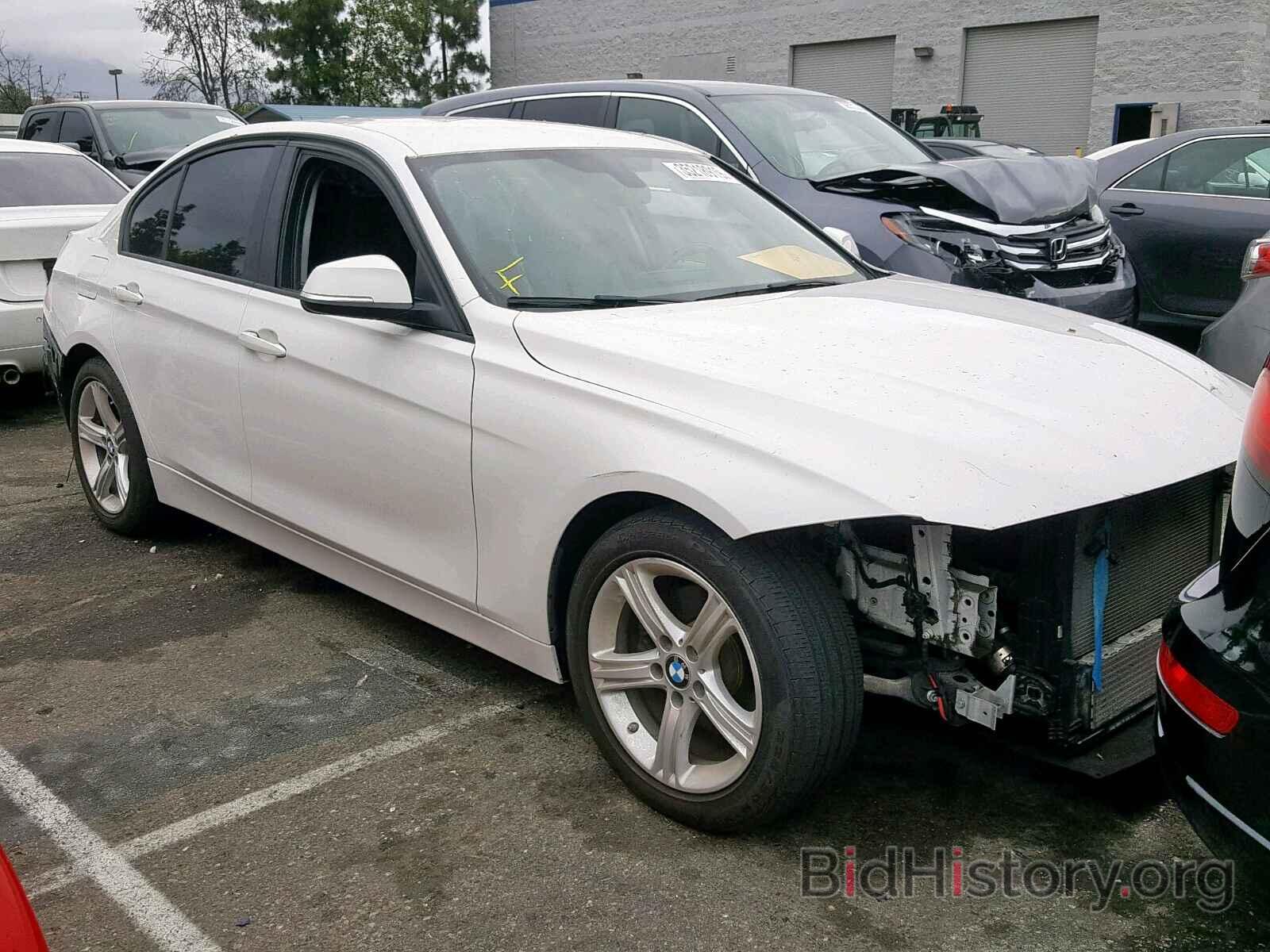 Photo WBA3C1C51DF441945 - BMW 3 SERIES 2013