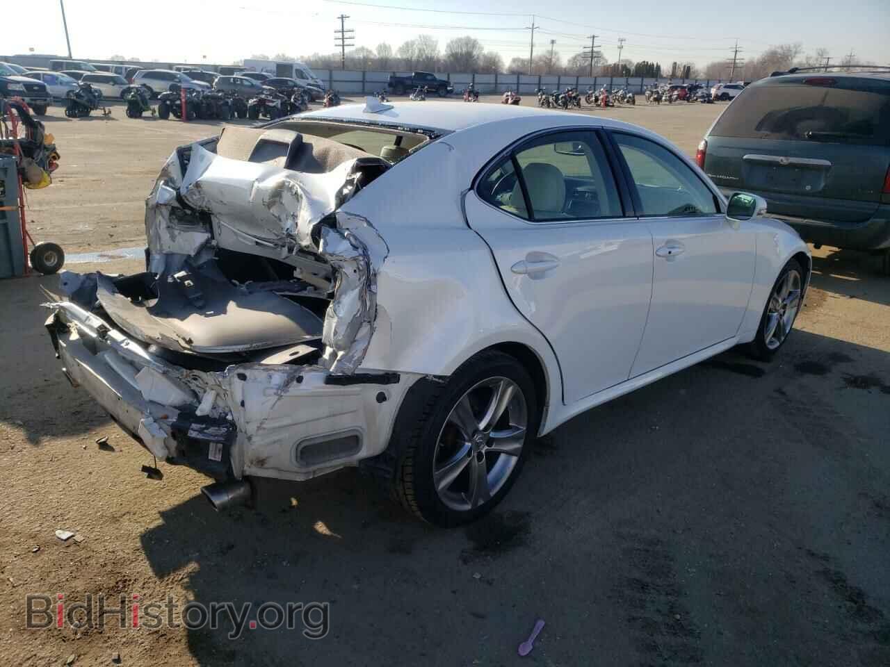 2011 LEXUS IS - VIN: JTHBF5C29B5150064 - Photo 4