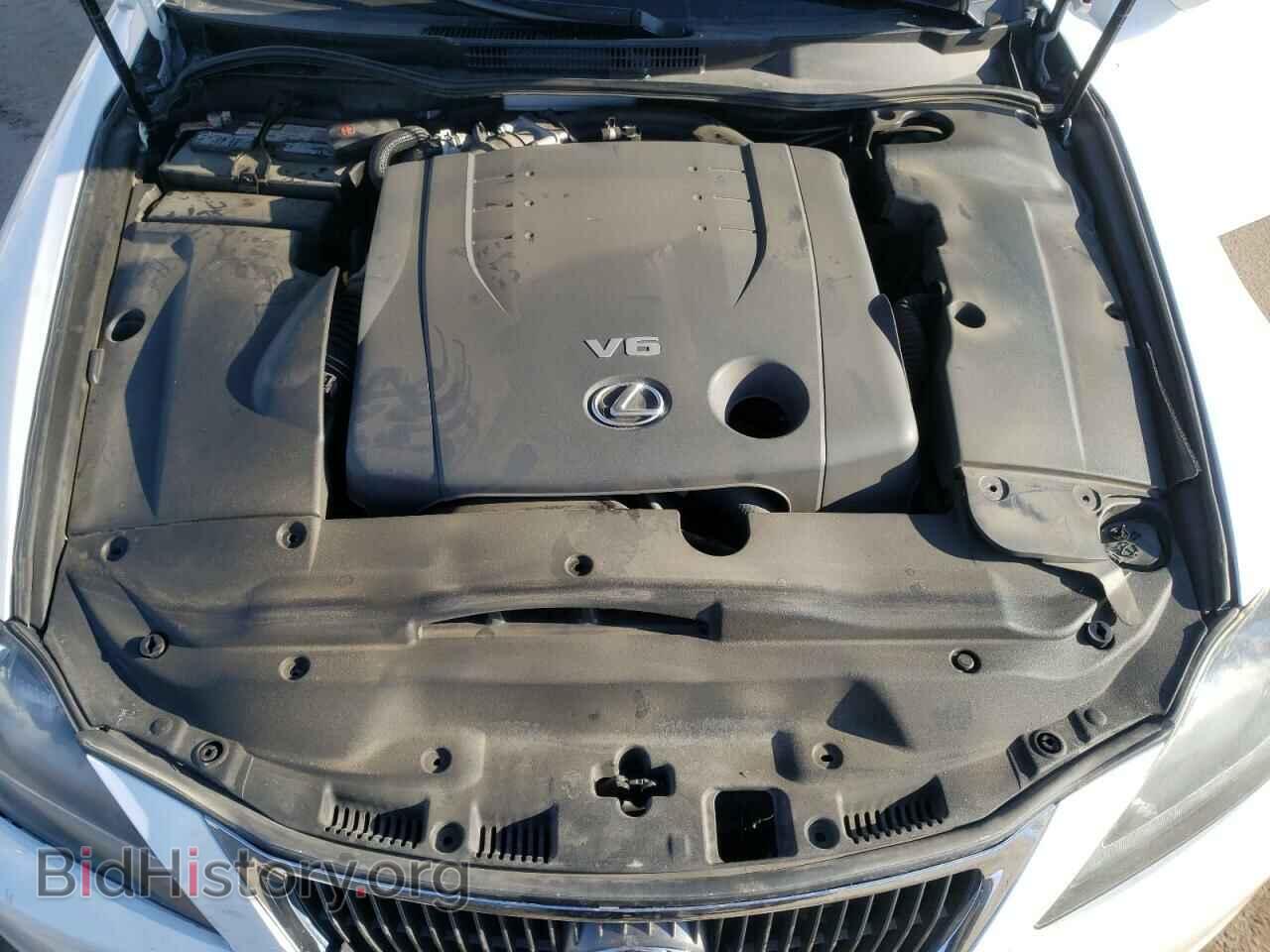 2011 LEXUS IS - VIN: JTHBF5C29B5150064 - Photo 7
