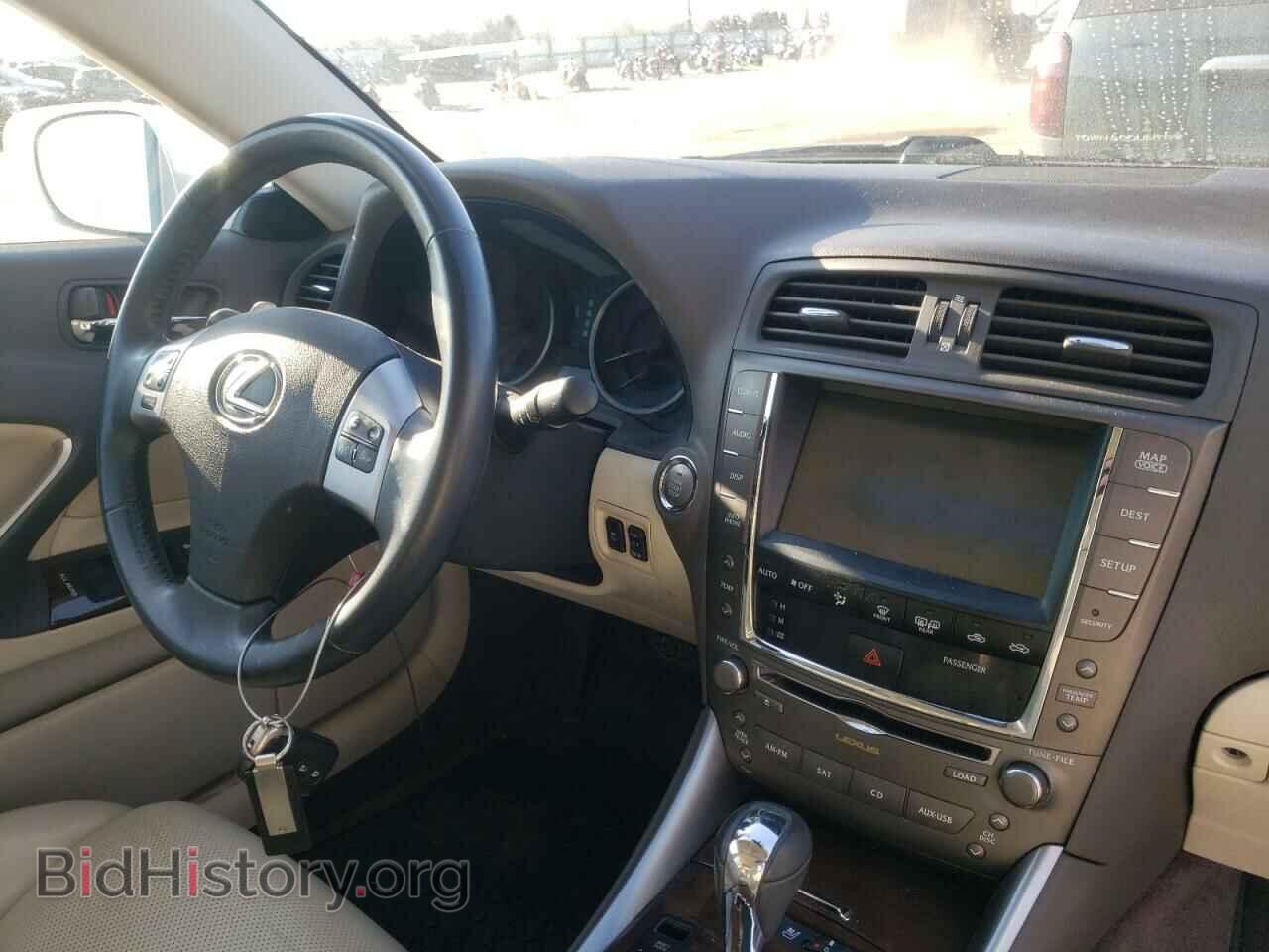 2011 LEXUS IS - VIN: JTHBF5C29B5150064 - Photo 9