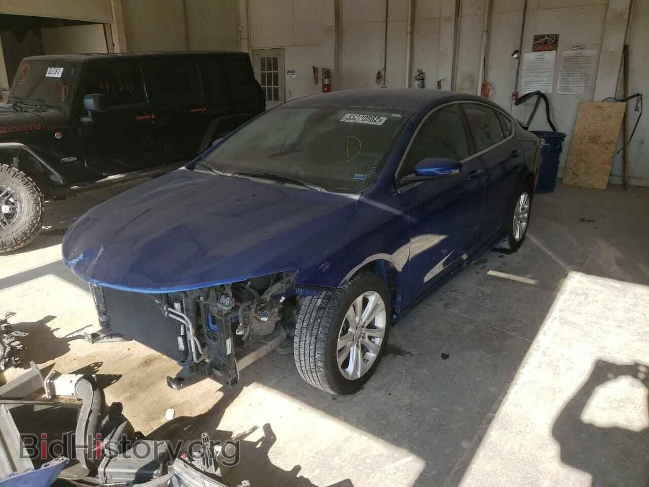 2015 CHRYSLER 200 - VIN: 1C3CCCAB9FN579382 - Фото 2