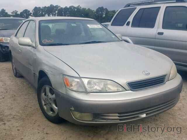 Photo JT8BF28G7W0135813 - LEXUS ES300 1998