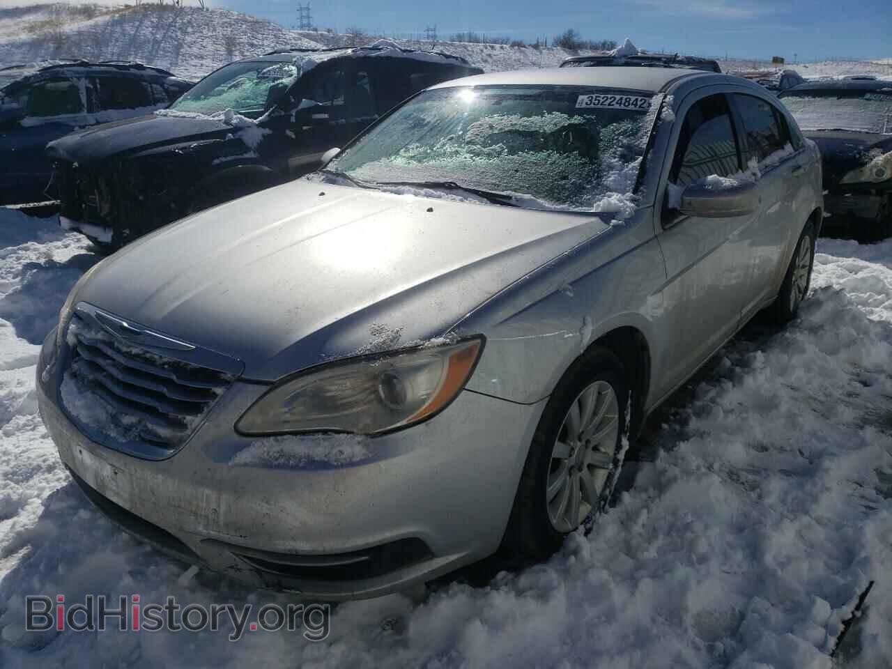 2011 CHRYSLER 200 - VIN: 1C3BC1FB4BN565974 - Фото 2
