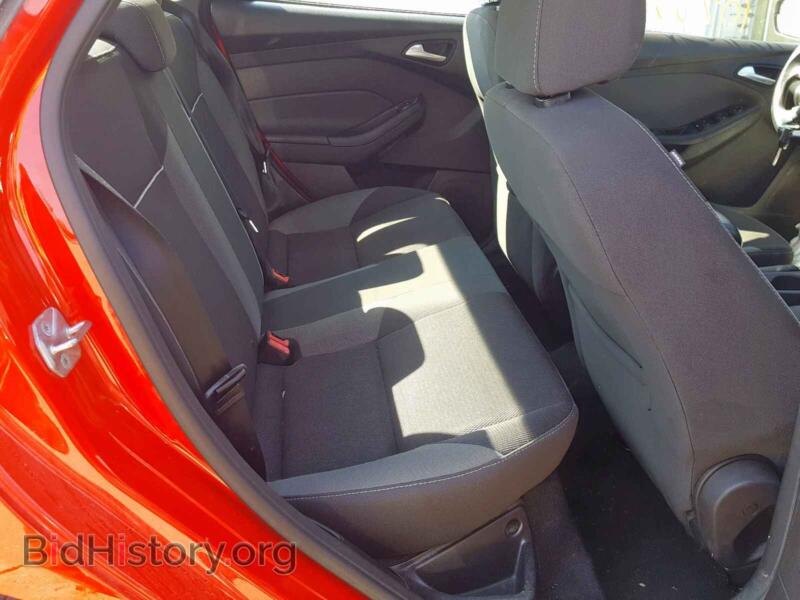 2014 Ford FOCUS (VIN 1FADP3F2XEL248677) — фото 6 из 10