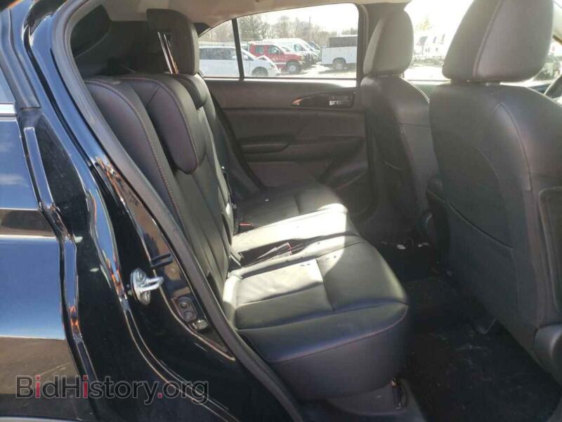 2018 Mitsubishi ECLIPSE (VIN JA4AT5AA8JZ040656) — photo 6 of 10