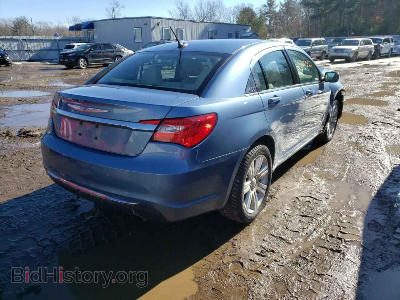 2011 CHRYSLER 200 - VIN: 1C3BC1FB2BN562118 - Фото 4