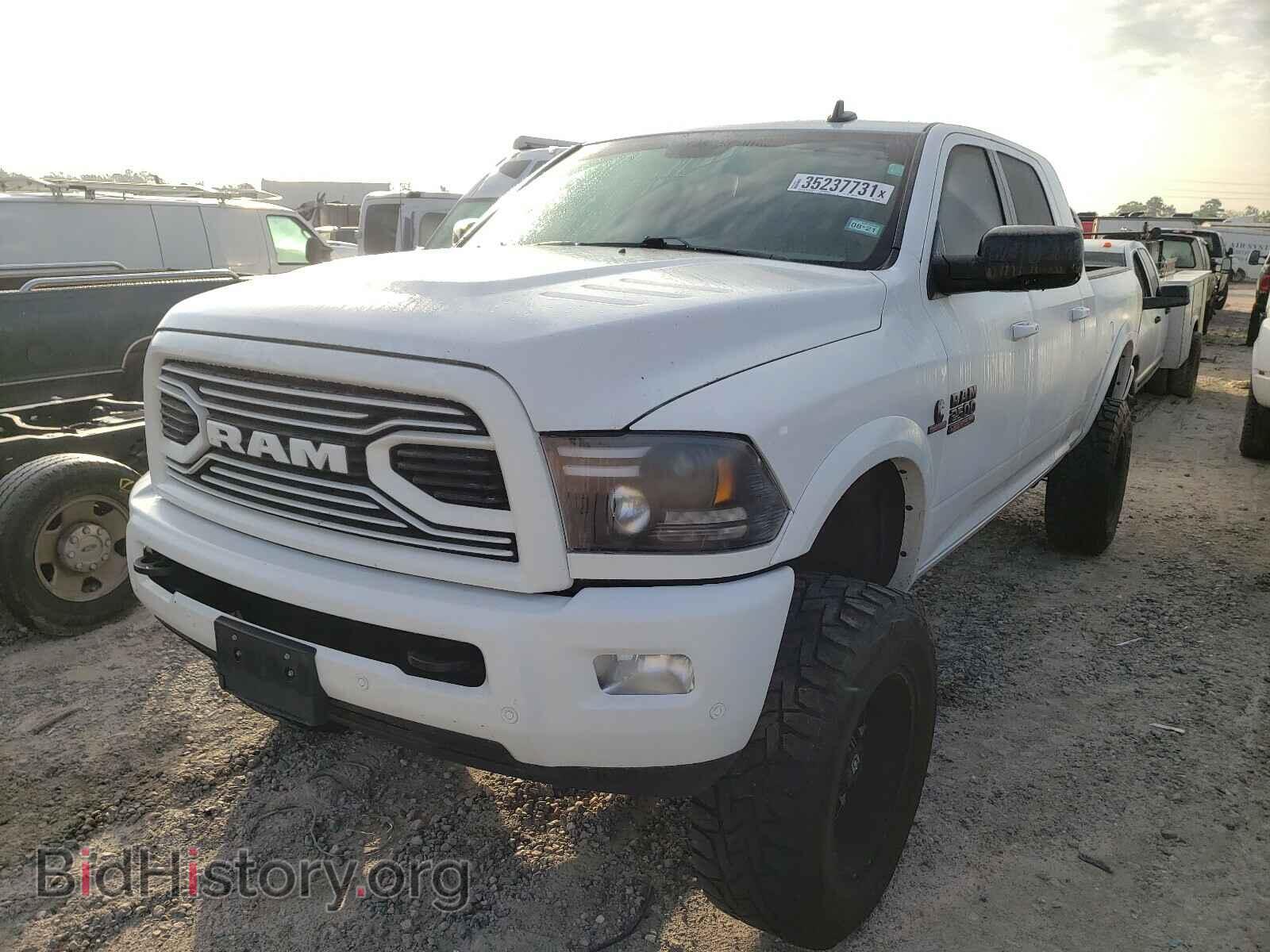 2018 RAM 2500 - VIN: 3C6UR5NL4JG187805 - Photo 2