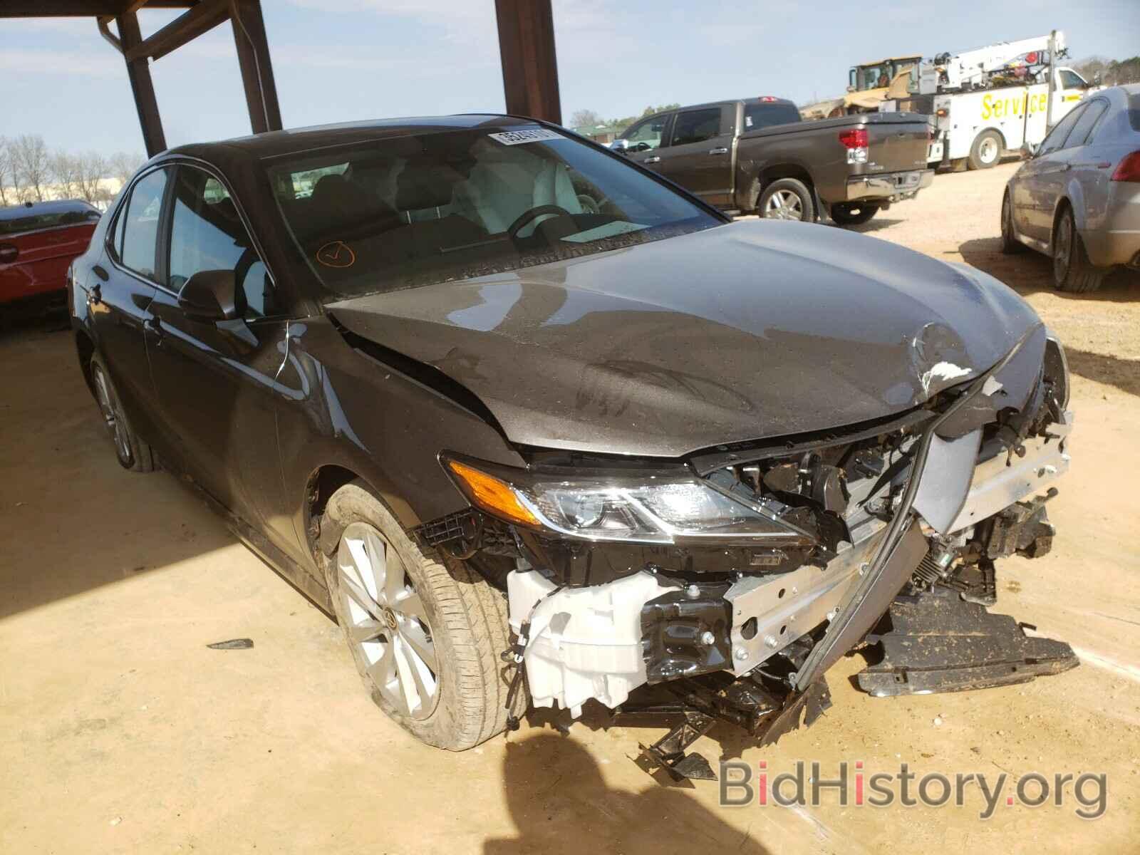 Photo 4T1C11AK2MU516421 - TOYOTA CAMRY 2021