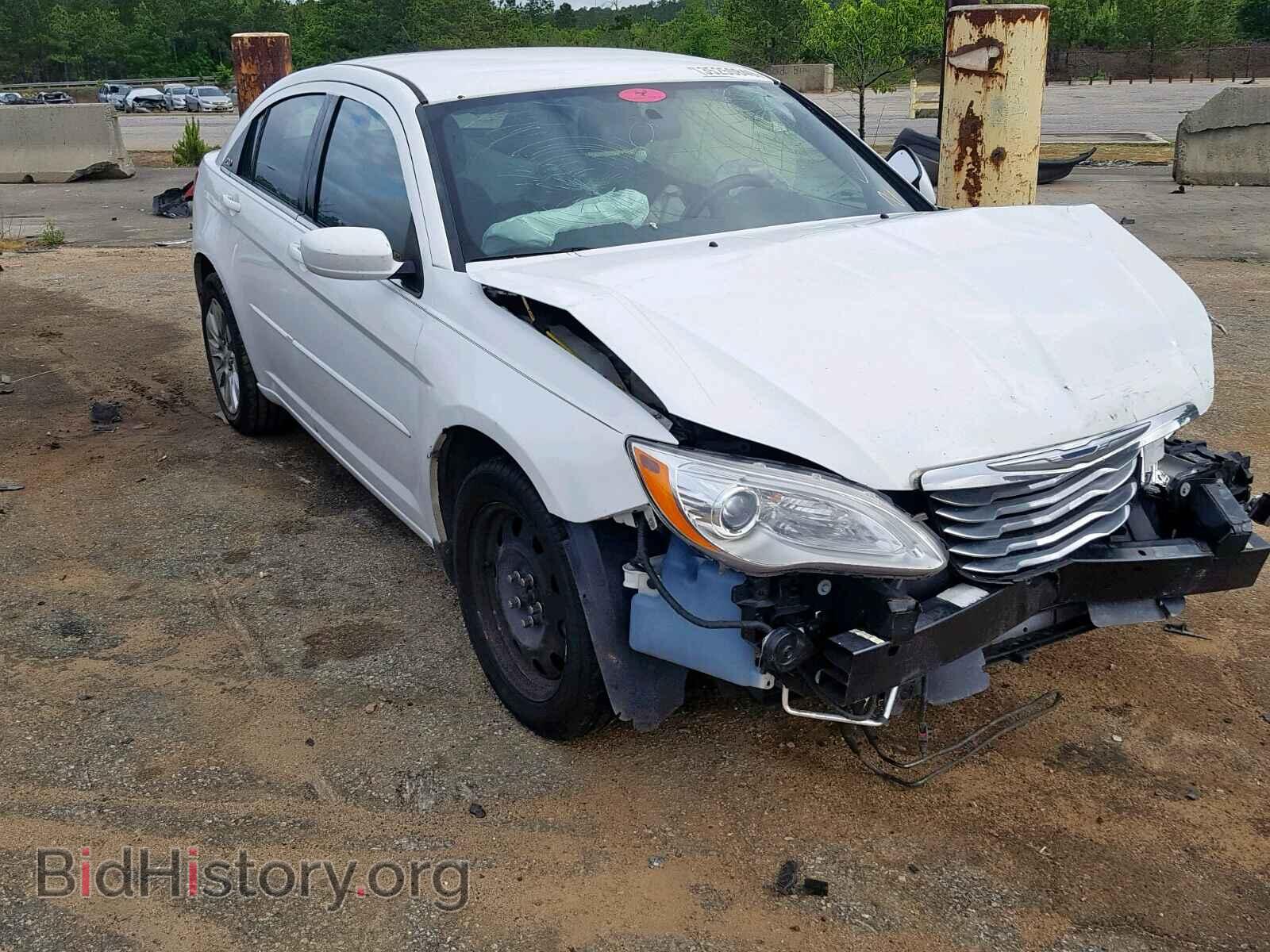 Photo 1C3BC4FB1BN558353 - CHRYSLER 200 2011