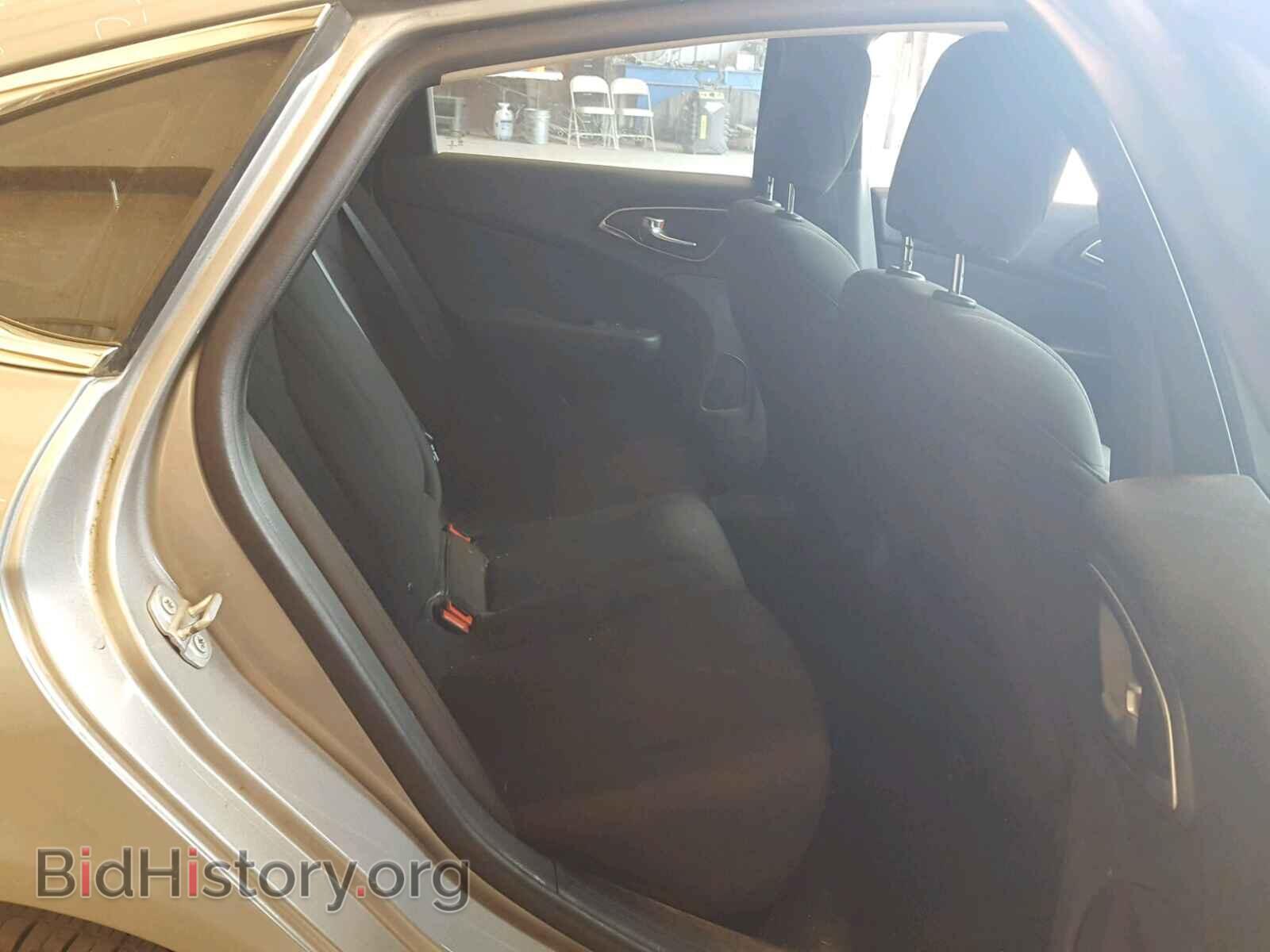 2016 CHRYSLER 200 - VIN: 1C3CCCAB6GN123938 - Фото 6