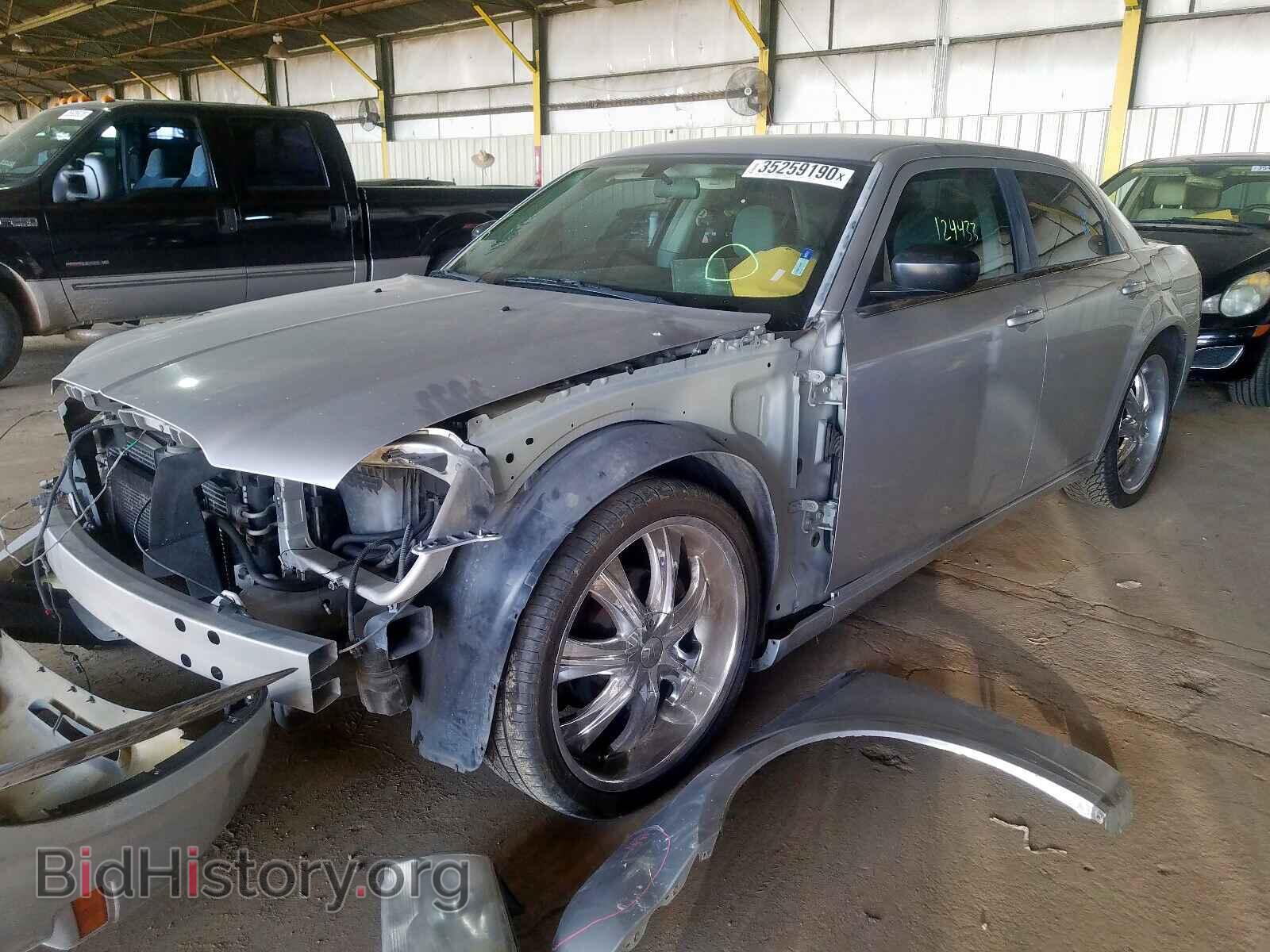 2006 CHRYSLER 300 - VIN: 2C3KA43R26H434713 - Фото 2