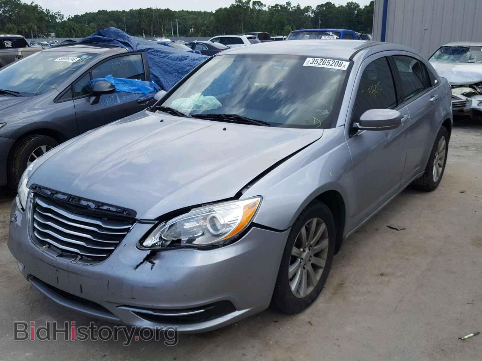 2014 CHRYSLER 200 - VIN: 1C3CCBBB1EN137557 - Фото 2