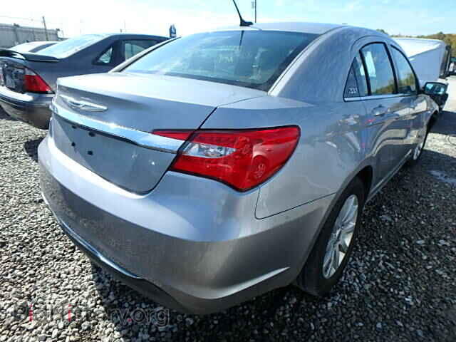 2014 CHRYSLER 200 - VIN: 1C3CCBBB6EN150563 - Фото 4