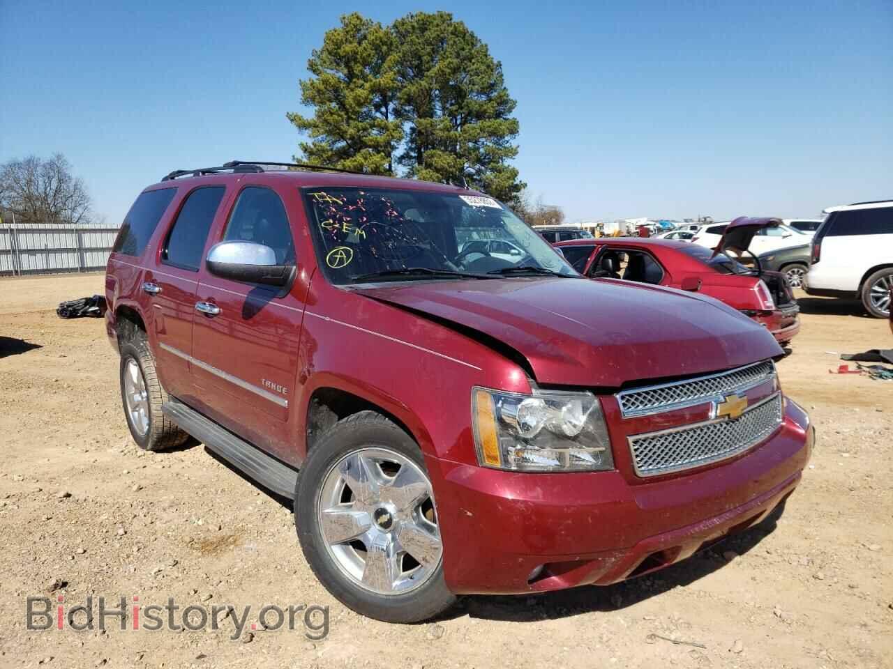 Фотография 1GNSCBE07BR296564 - CHEVROLET TAHOE 2011