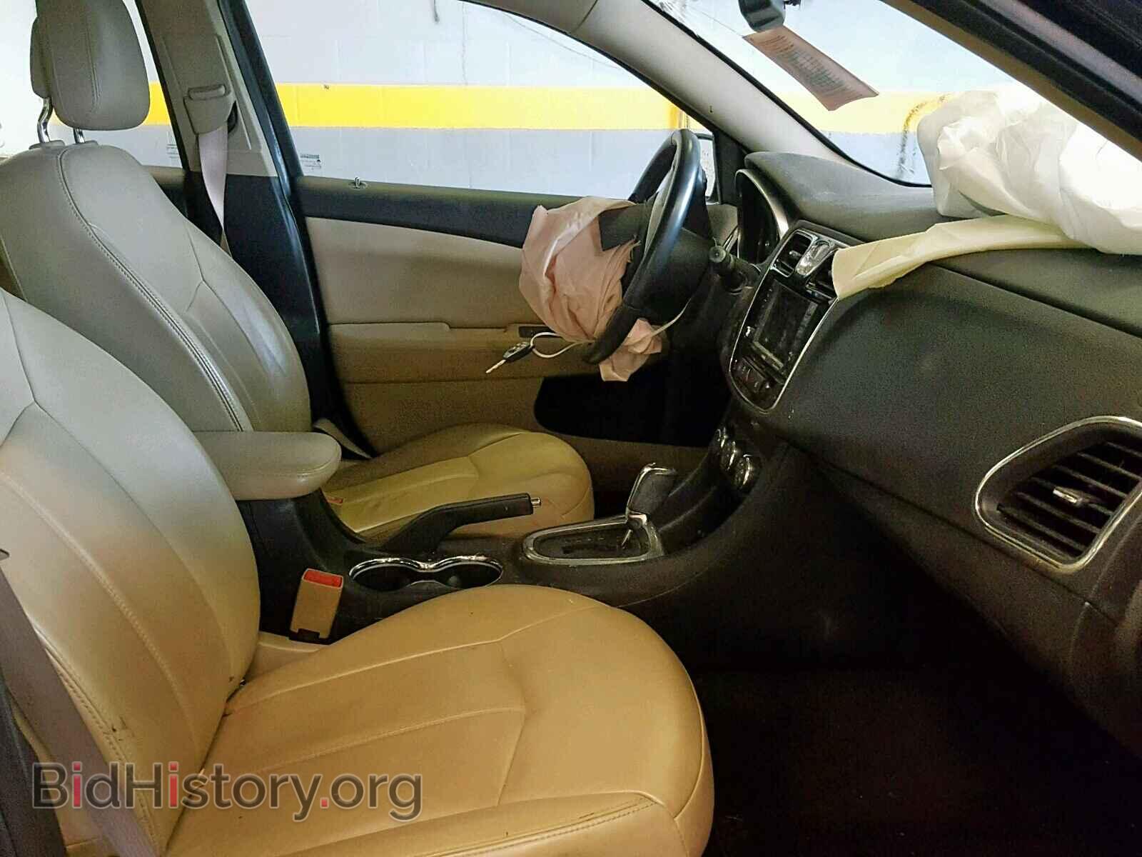 2011 CHRYSLER 200 - VIN: 1C3BC2FG4BN603897 - Photo 5