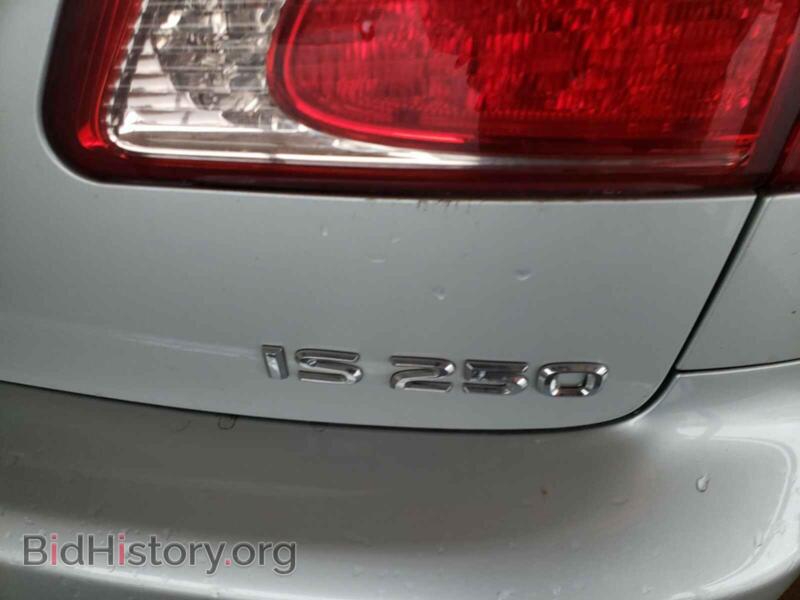 2012 Lexus IS (VIN JTHBF5C20C5171211) — photo 9 of 10