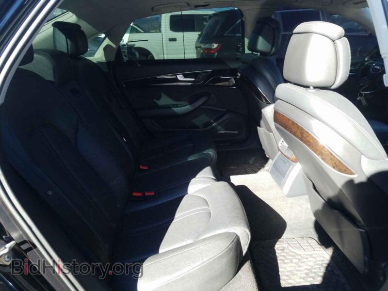2012 Audi A8 (VIN WAURVAFDXCN008328) — фото 6 из 10