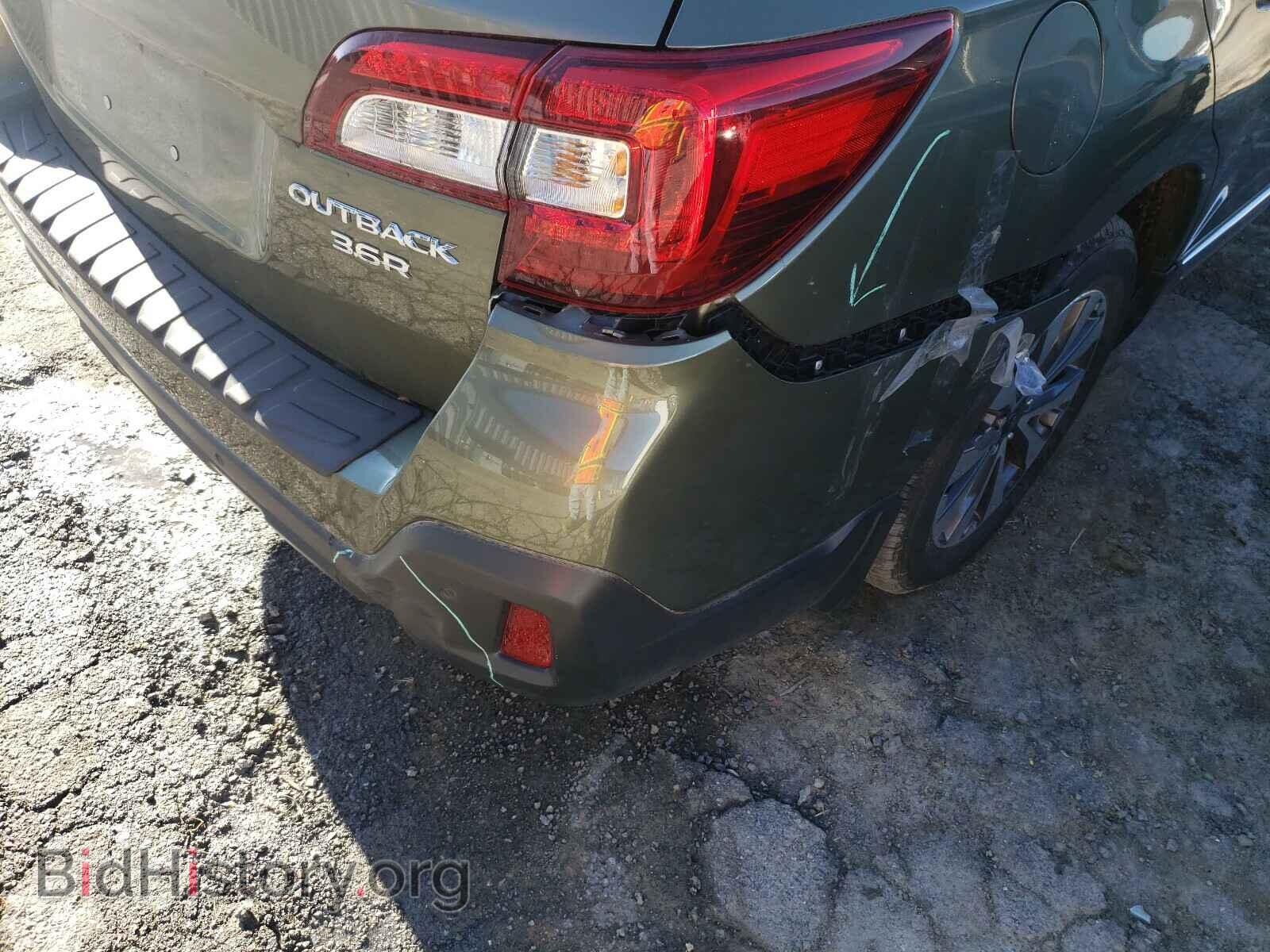 2018 SUBARU OUTBACK - VIN: 4S4BSETC4J3374015 - Фото 9