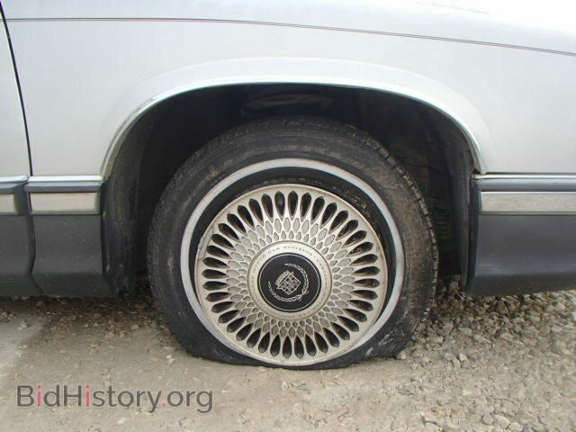 1991 CADILLAC DEVILLE - VIN: 1G6CD53B3M4296791 - Photo 10