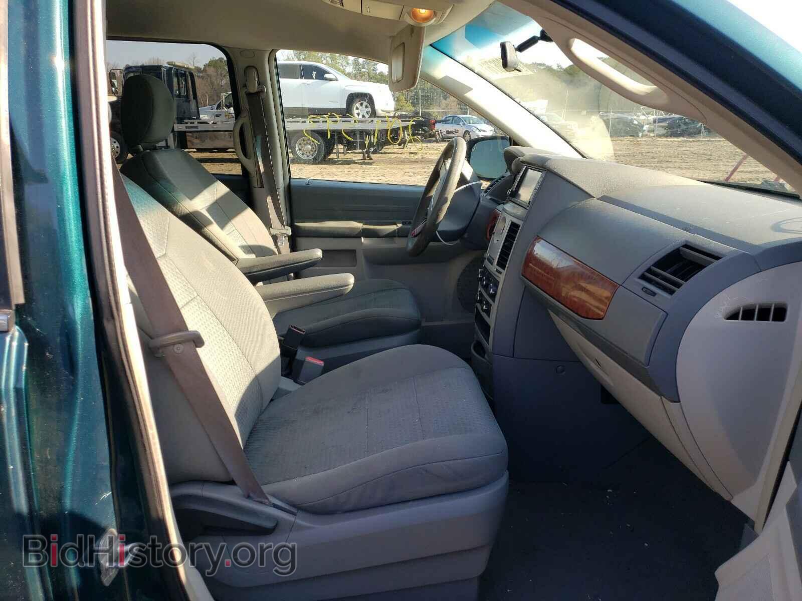 2009 CHRYSLER MINIVAN - VIN: 2A8HR44E99R597022 - Фото 5