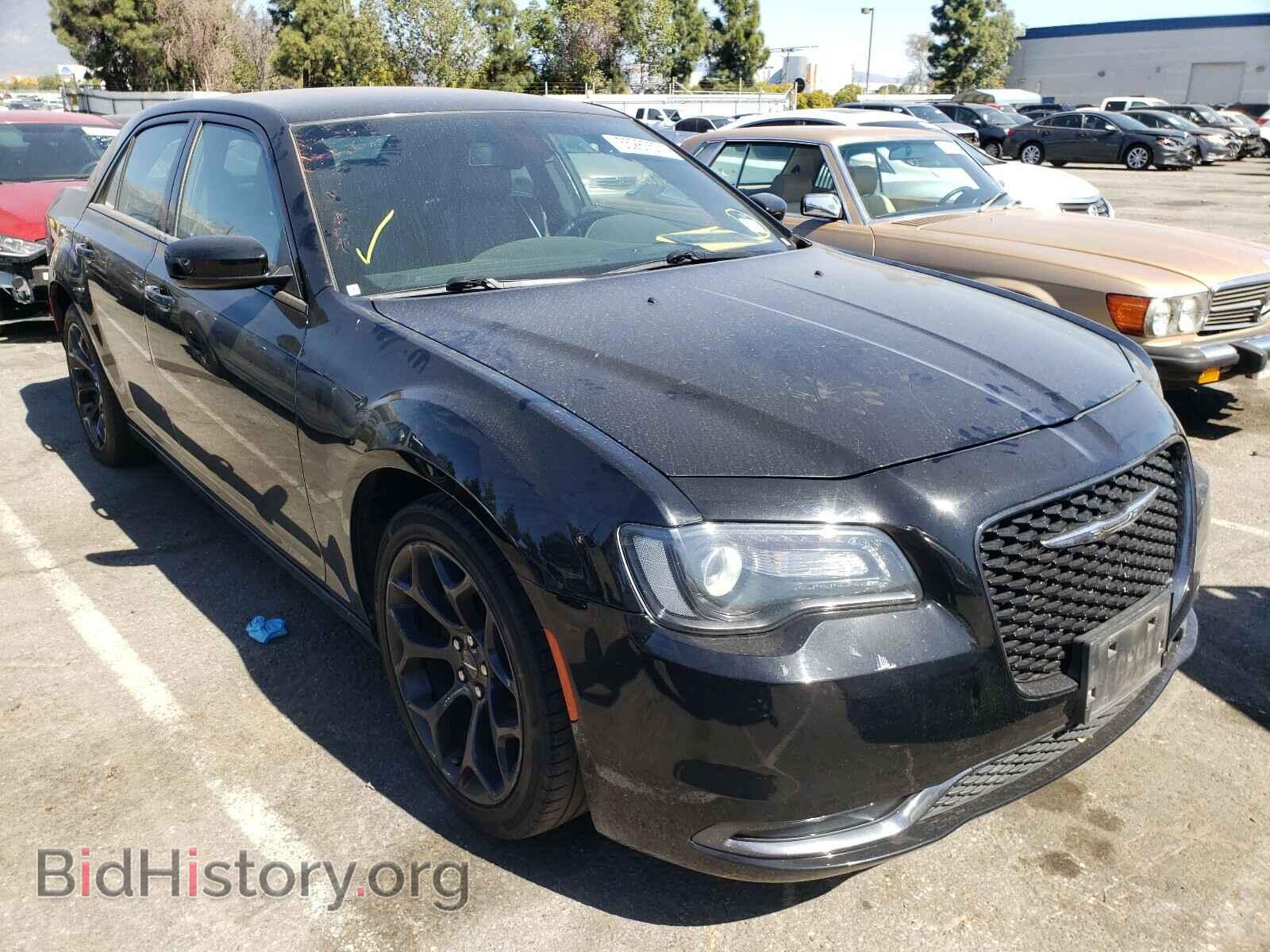 Фотография 2C3CCABG8KH539585 - CHRYSLER 300 2019