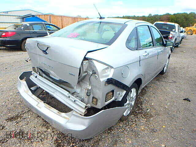 2010 FORD FOCUS - VIN: 1FAHP3HN3AW195483 - Фото 4