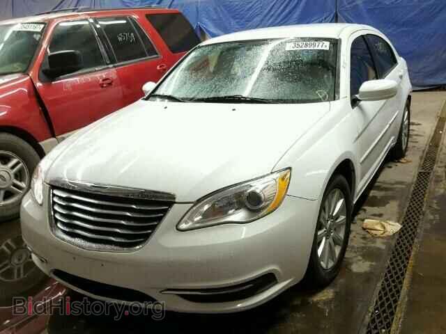 2013 CHRYSLER 200 - VIN: 1C3CCBBB7DN666302 - Фото 2