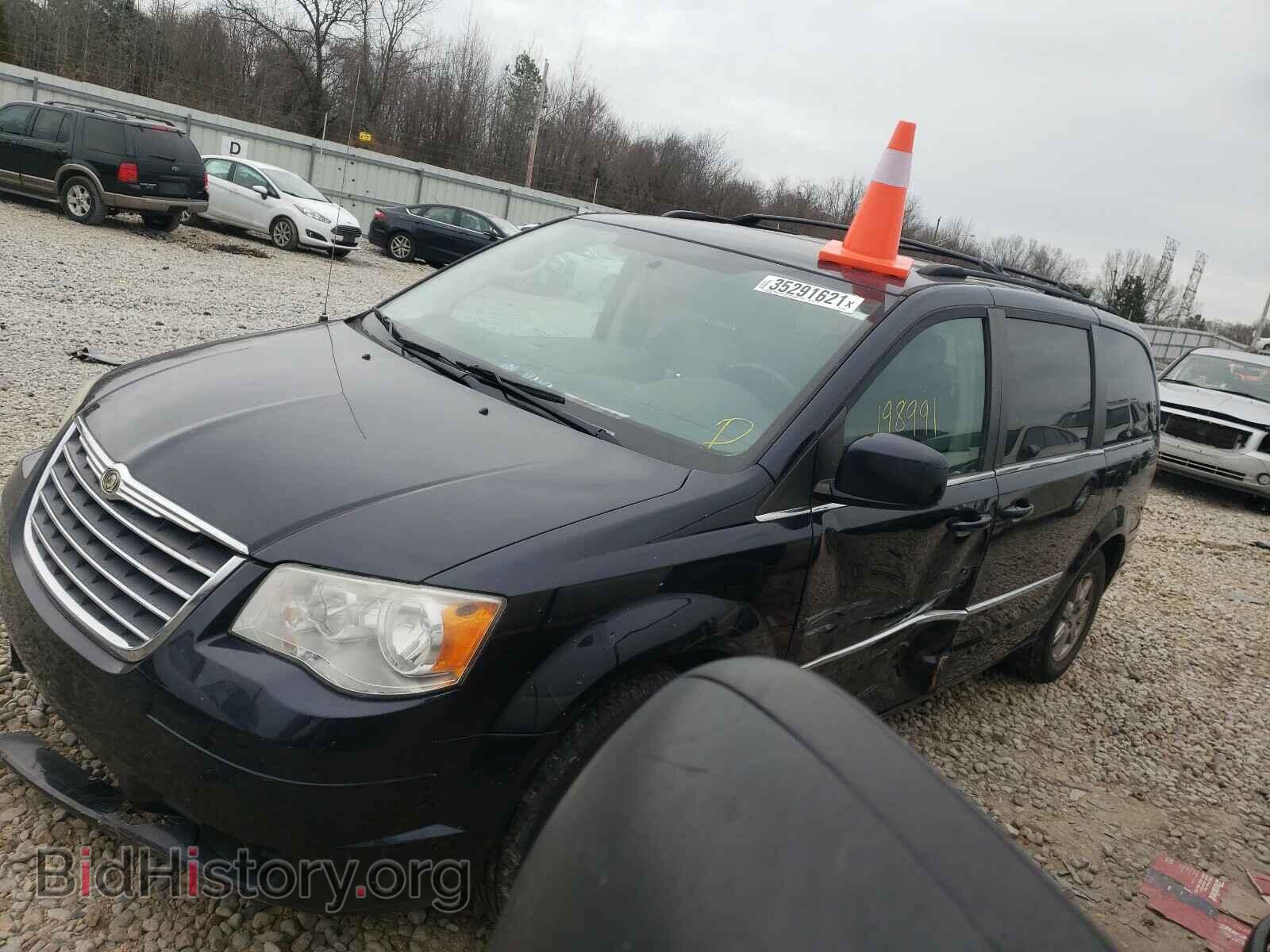 2010 CHRYSLER MINIVAN - VIN: 2A4RR8DX5AR496014 - Фото 2