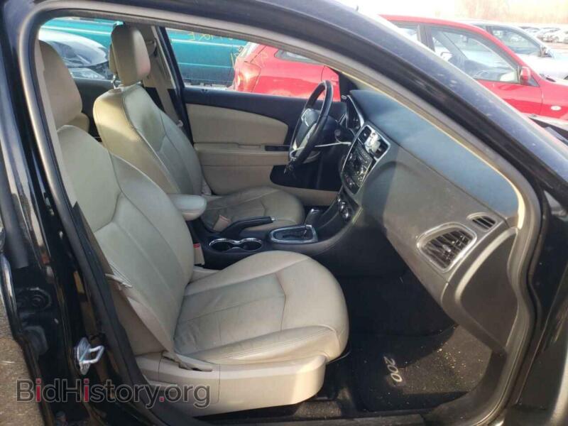 2013 Chrysler 200 (VIN 1C3CCBCG8DN605521) — фото 5 из 10