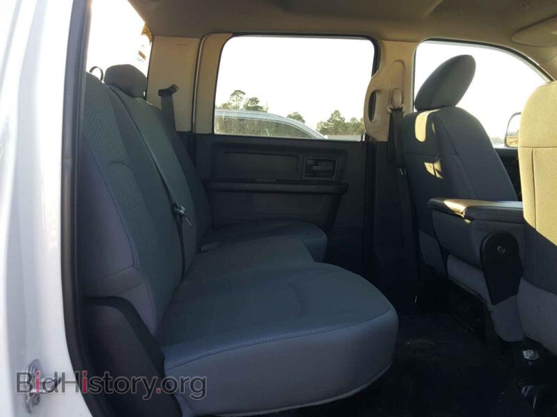 2018 RAM 2500 (VIN 3C6UR5CJ4JG189782) — photo 6 of 10