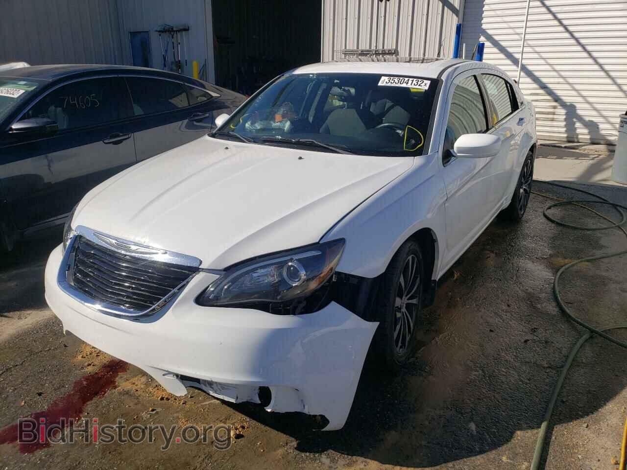 2013 CHRYSLER 200 - VIN: 1C3CCBBB1DN627754 - Фото 2