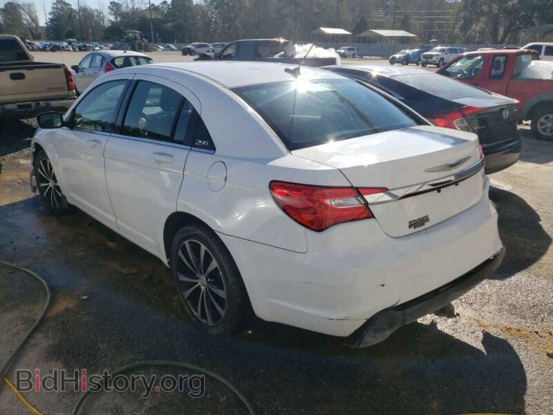 2013 Chrysler 200 (VIN 1C3CCBBB1DN627754) — фото 3 из 10