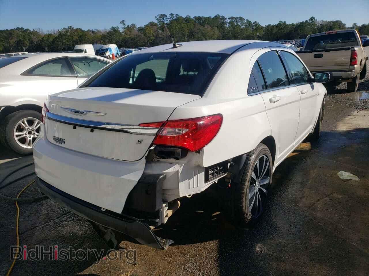 2013 CHRYSLER 200 - VIN: 1C3CCBBB1DN627754 - Фото 4