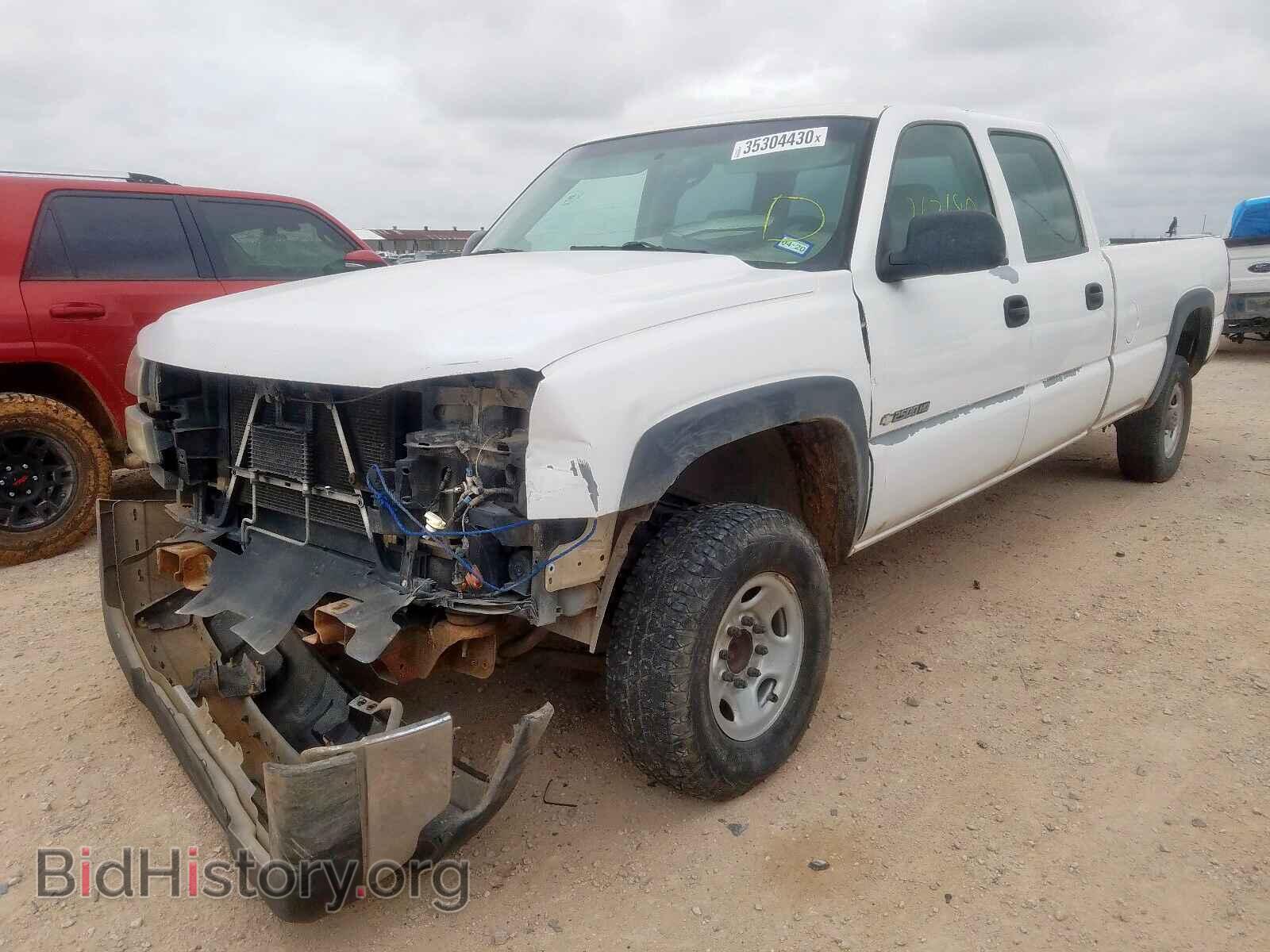 2006 CHEVROLET SILVERADO - VIN: 1GCHC23U96F153177 - Фото 2