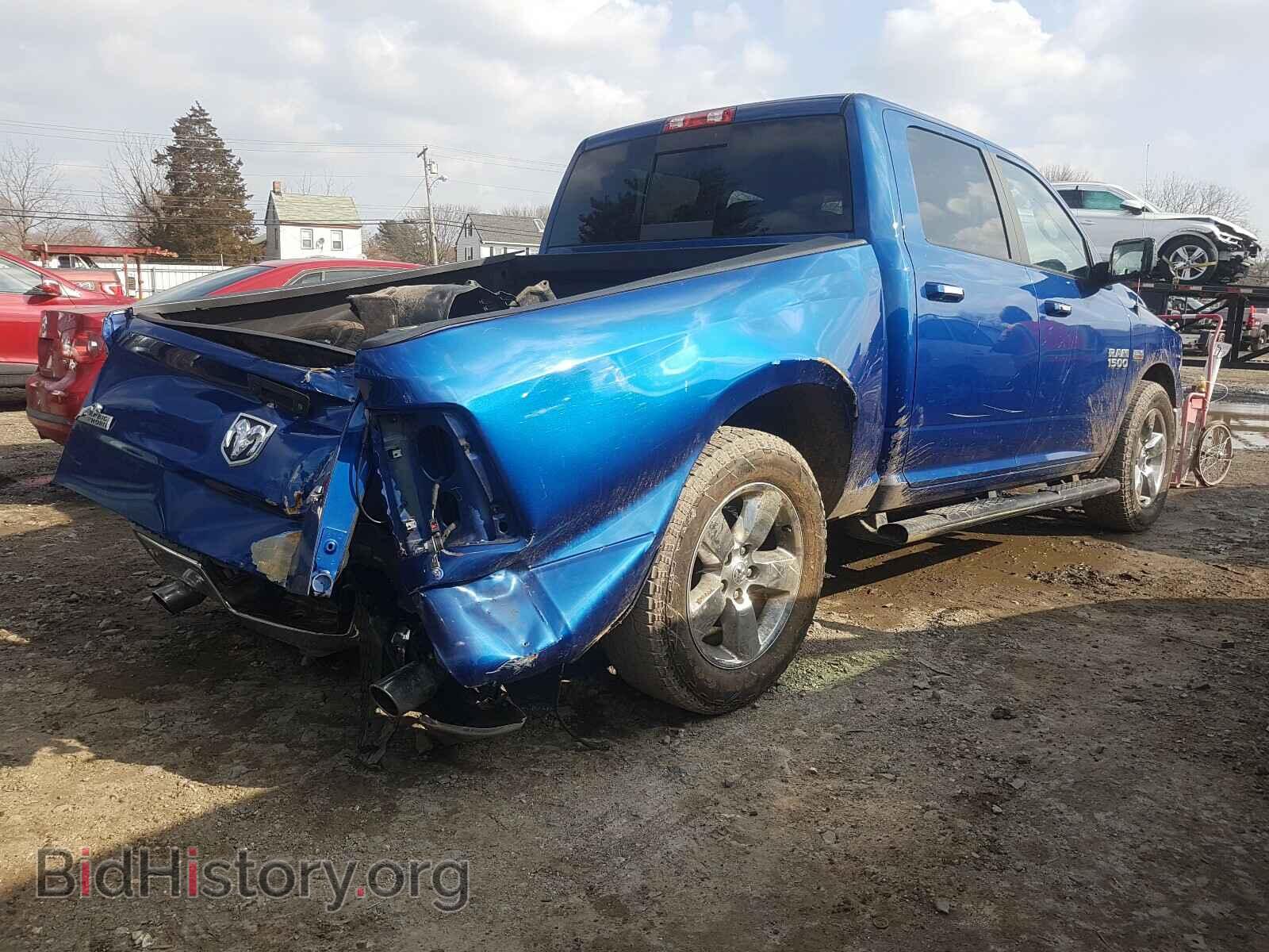 2017 RAM 1500 - VIN: 3C6RR7LT5HG602886 - Фото 4