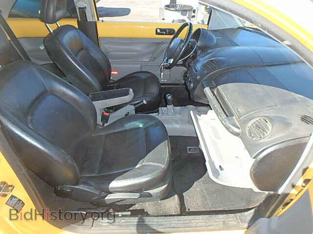 2000 VOLKSWAGEN BEETLE - VIN: 3VWCD21C3YM478540 - Фото 5