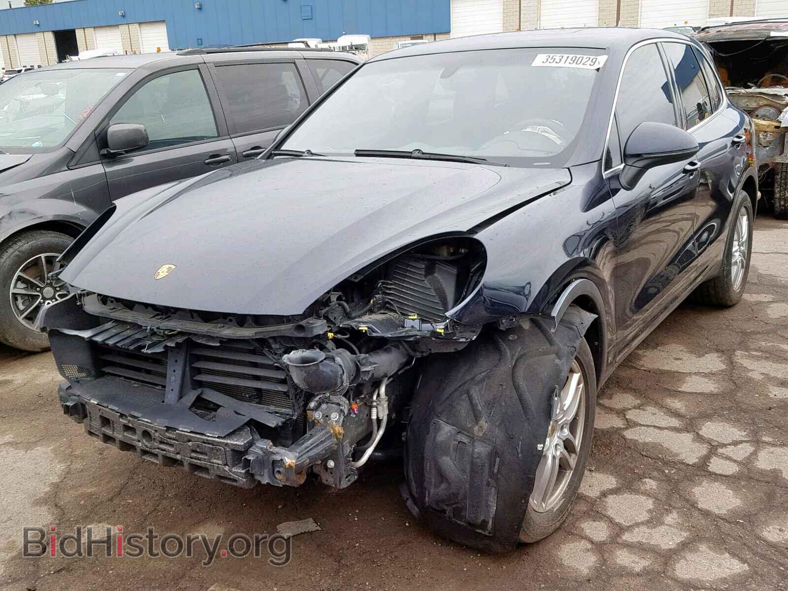 2016 PORSCHE CAYENNE - VIN: WP1AA2A29GLA06268 - Photo 2