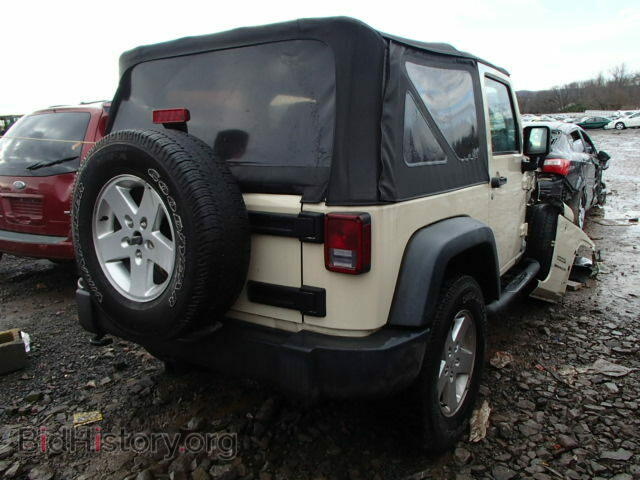 2011 JEEP WRANGLER - VIN: 1J4GA2D17BL609740 - Фото 4