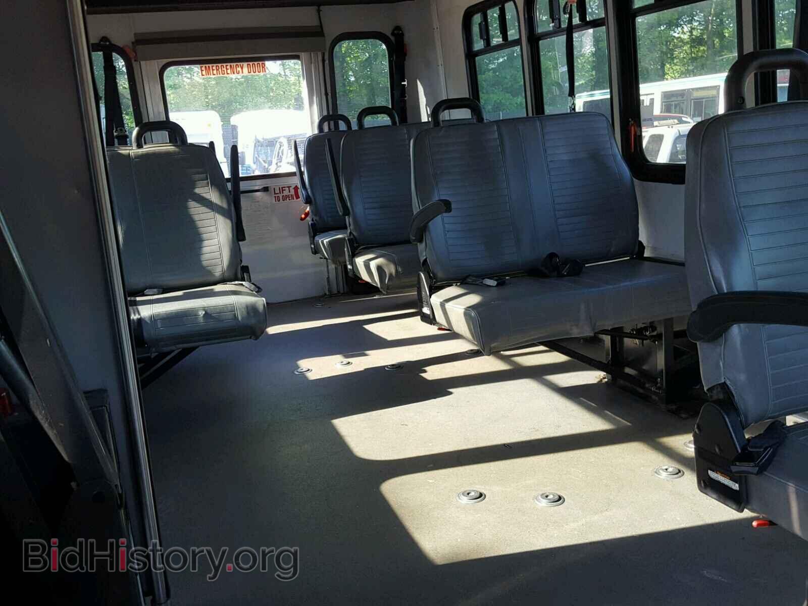 2010 FORD ECONOLINE - VIN: 1FDFE4FPXADA24187 - Photo 6