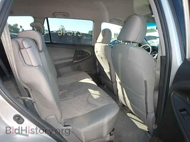 2011 TOYOTA RAV4 - VIN: 2T3KF4DV5BW074193 - Фото 6