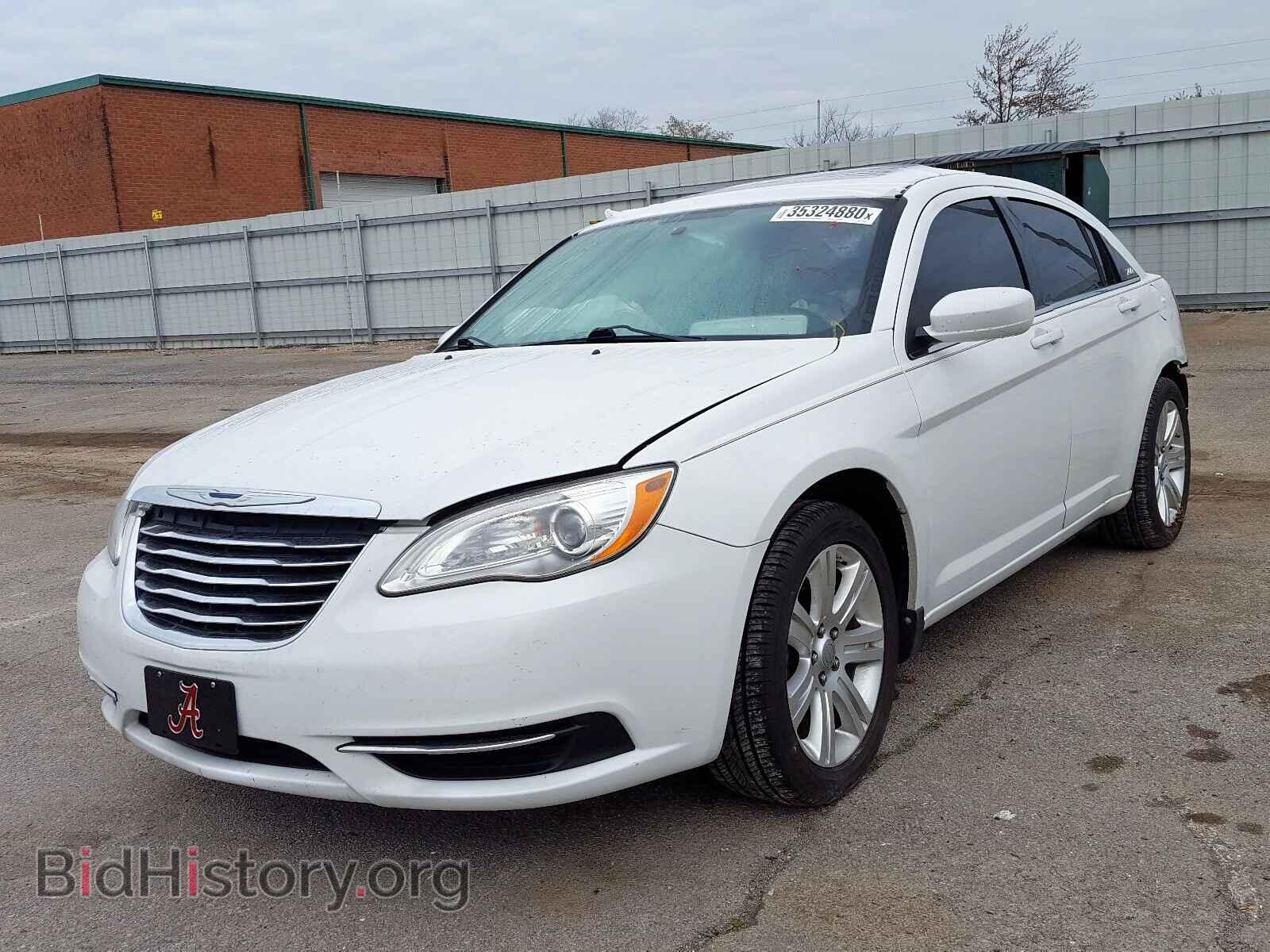2011 CHRYSLER 200 - VIN: 1C3BC1FB2BN607087 - Фото 2