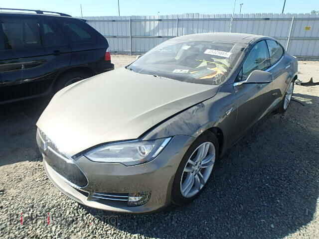 2015 TESLA MODEL S P8 - VIN: 5YJSA1H43FF088233 - Фото 2