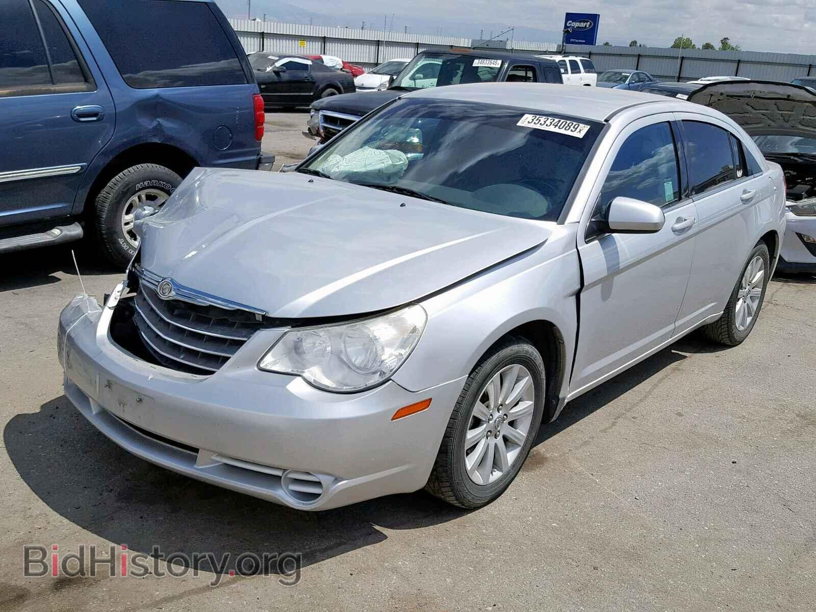 2010 CHRYSLER SEBRING - VIN: 1C3CC5FBXAN211127 - Фото 2
