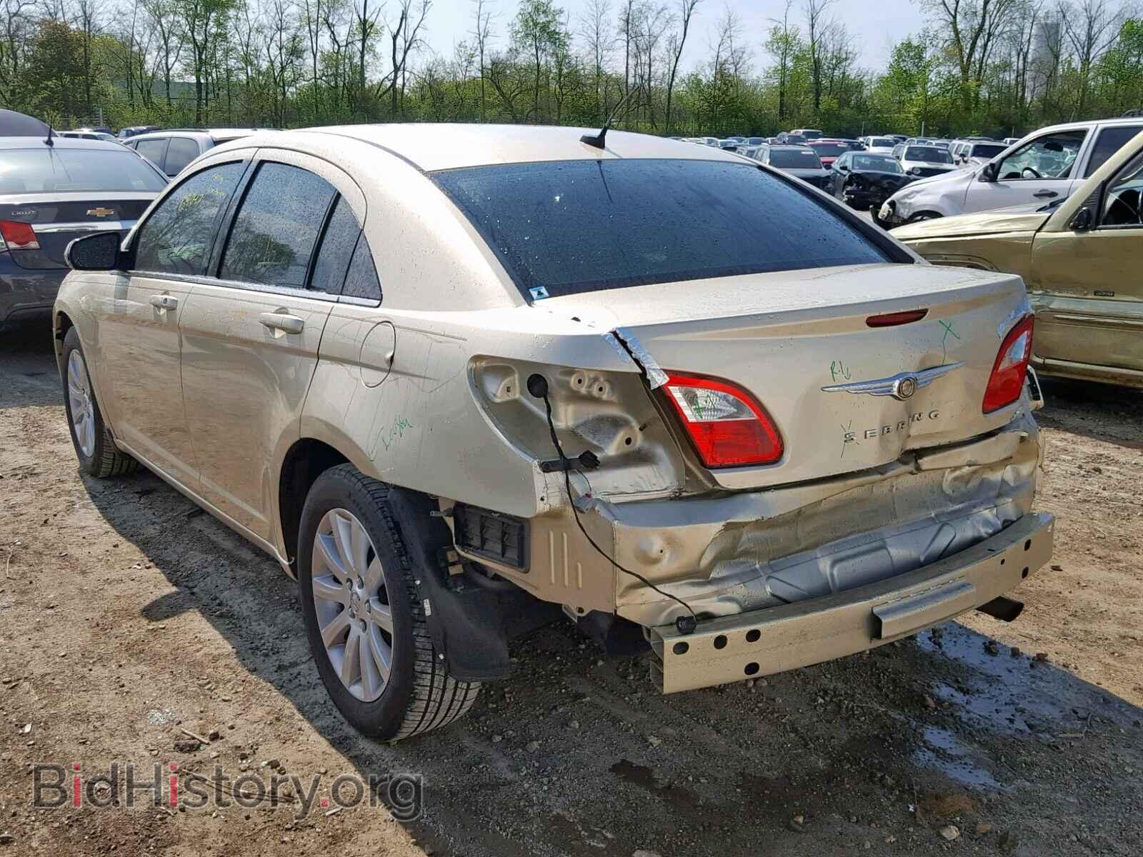2010 CHRYSLER SEBRING - VIN: 1C3CC5FB3AN218307 - Фото 3