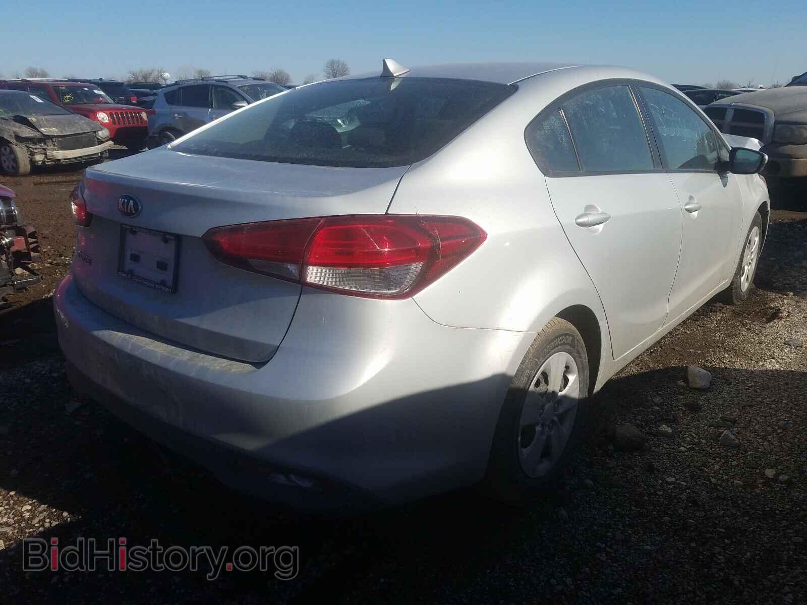 2017 KIA FORTE - VIN: 3KPFK4A73HE125021 - Фото 4