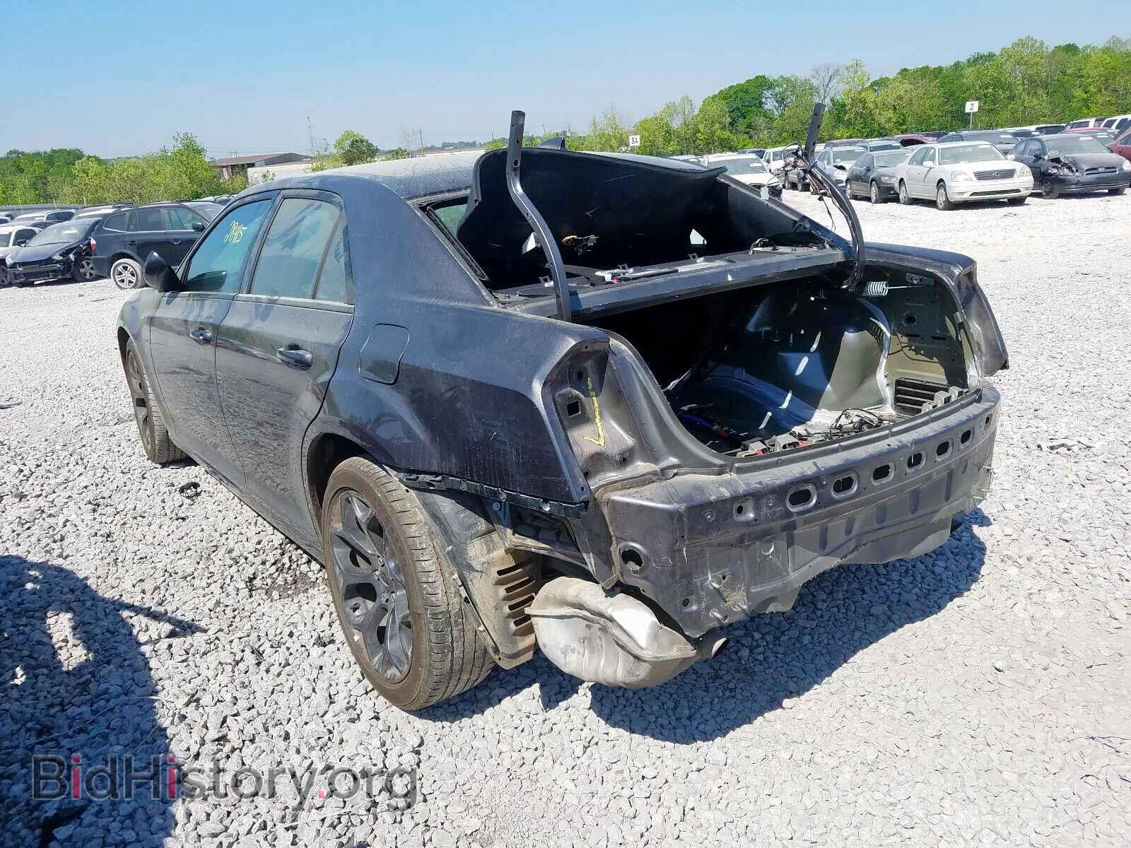 2019 CHRYSLER 300 - VIN: 2C3CCABG2KH569567 - Фото 3